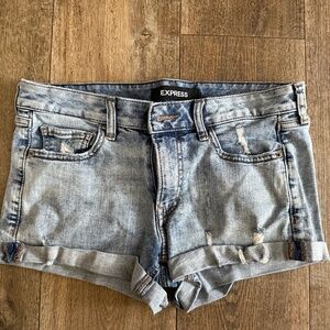 Express Relaxed Low Rise Shorties